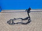 Frame met kenteken, kymco new super 8 r, Ophalen, Kymco