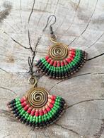 Nieuwe unieke handgemaakte oorbellen boho stijl, Ophalen of Verzenden, Nieuw, Overige materialen, Hangers
