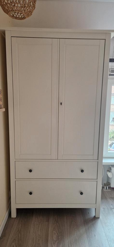 Ikea Hemnes kledingkast, Huis en Inrichting, Kasten | Dressoirs, Zo goed als nieuw, 100 tot 150 cm, 50 tot 75 cm, Met lade(s)
