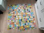 220 pokemonkaaarten + 5 hoesjes + 1 munt + een collector box, Ophalen of Verzenden, Zo goed als nieuw, Meerdere kaarten, Foil