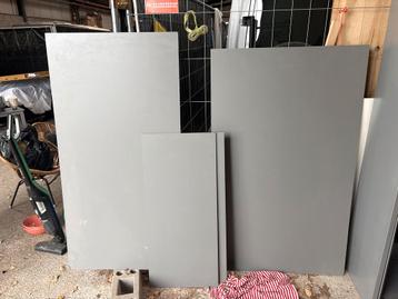 4 Stuks Trespa Platen beschikbaar voor biedingen