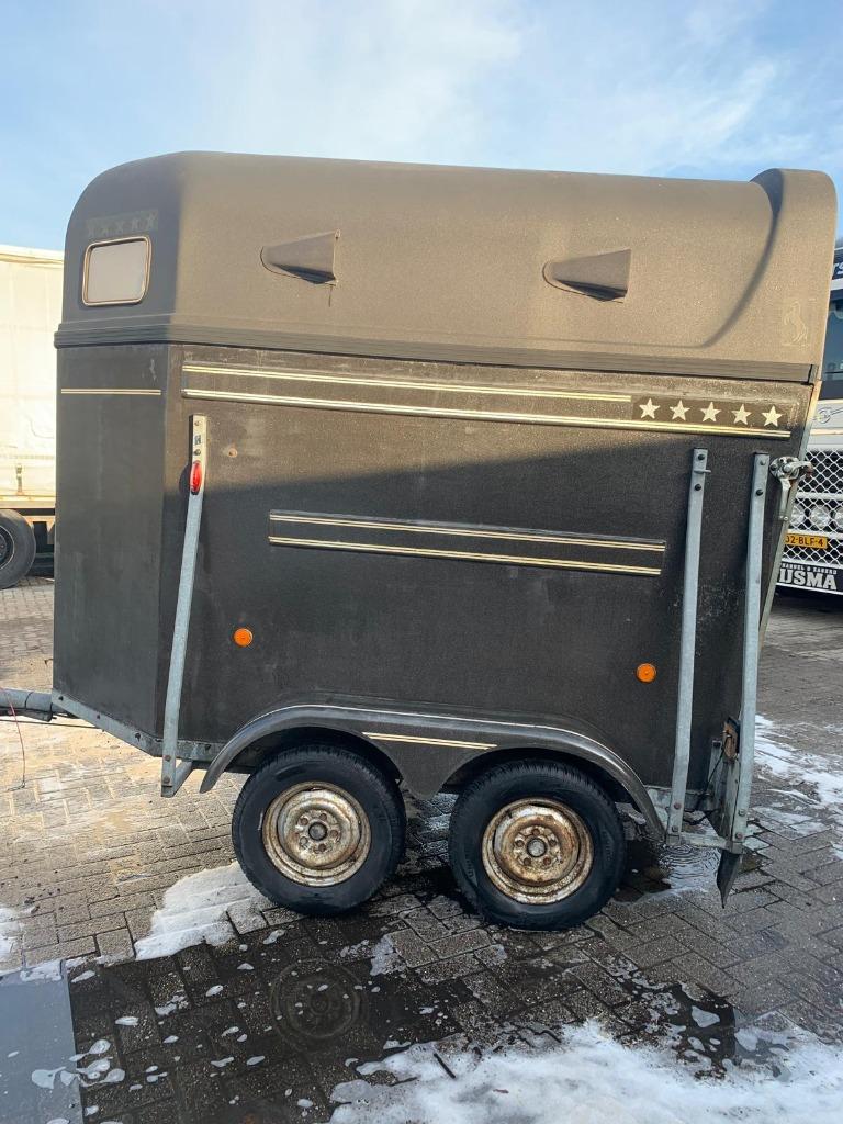 Heja 5 sterren 1,5 paards trailer (B rijbewijs), Dieren en Toebehoren, Paarden en Pony's | Trailers en Aanhangwagens, Gebruikt
