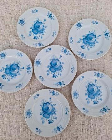 Vintage gebaks bordjes blauwe bloem roos Frisia beschikbaar voor biedingen