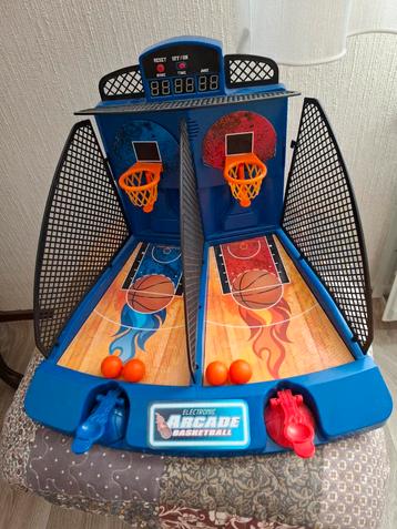 Elektronisch Basketbal Arcade Spel beschikbaar voor biedingen