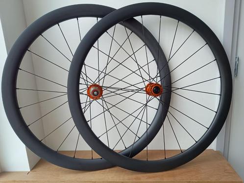 Aanbieding: Wielset Race Disc CL Erase Oranje Carbon 40mm, Fietsen en Brommers, Fietsonderdelen, Nieuw, Racefiets, Wiel, Ophalen of Verzenden