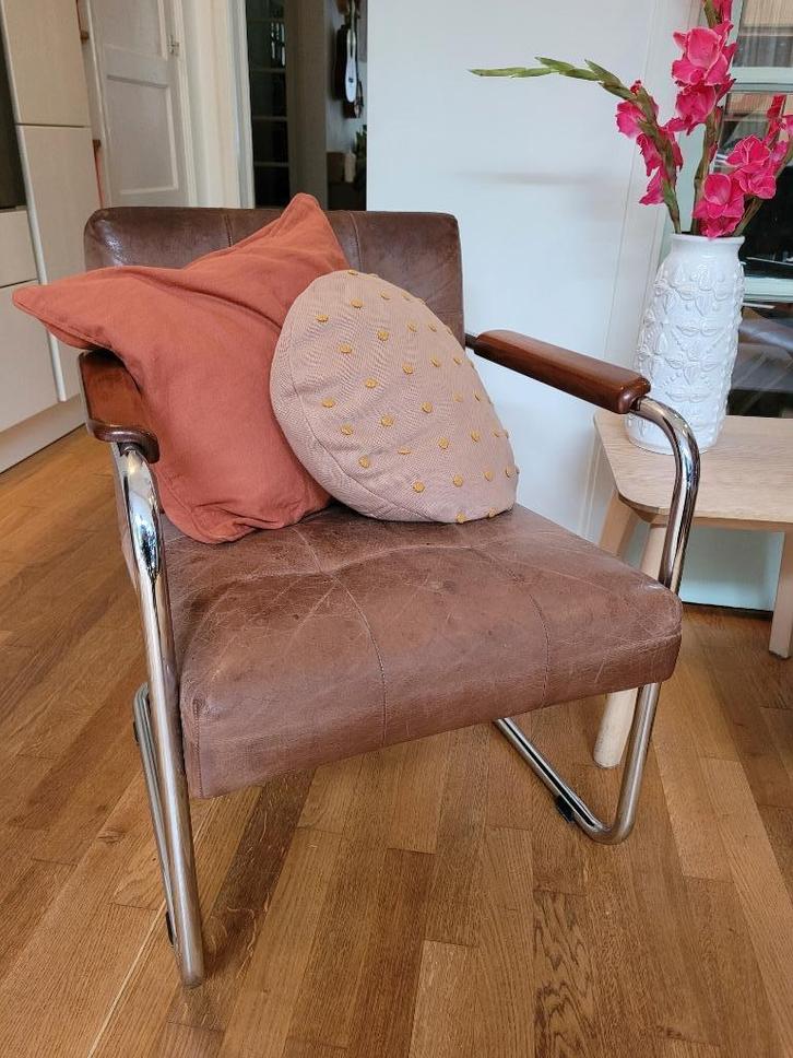 Leren stoelen buizenframe eetkamer / salon, Huis en Inrichting, Stoelen, Gebruikt, Twee, Hout, Leer, Metaal, Bruin, Ophalen