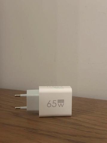 Adapter 65W - USB-A & USB-C - Nog maar 5 op vorraad beschikbaar voor biedingen