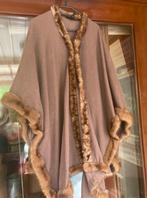 cape echt wol met bont bontcape nerts & bontkraag fake fur, Kleding | Dames, Jassen | Winter, Ophalen, Zo goed als nieuw, Zwart