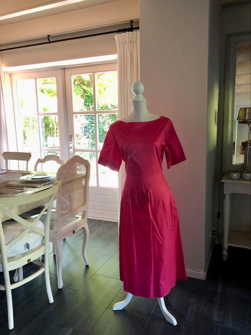 Cos Roze / Rode Jurk / 42, Kleding | Dames, Jurken, Zo goed als nieuw, Maat 42/44 (L), Roze, Onder de knie, Ophalen of Verzenden