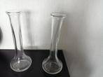 MOET NU WEG!! TWEE LEUKE GLAZEN ROBUUSTE VAASJES 20CM ONG., Gebruikt, Overige kleuren, Ophalen of Verzenden, Glas