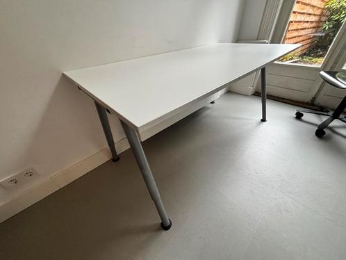 Ikea Galant Bureau - in goede staat - verstelbare poten, Huis en Inrichting, Bureaus, Gebruikt, Bureau, In hoogte verstelbaar