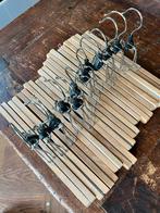 Houten Kledinghangers met Klemmen - Set van 6, Ophalen, Gebruikt, Hout, Volwassenen