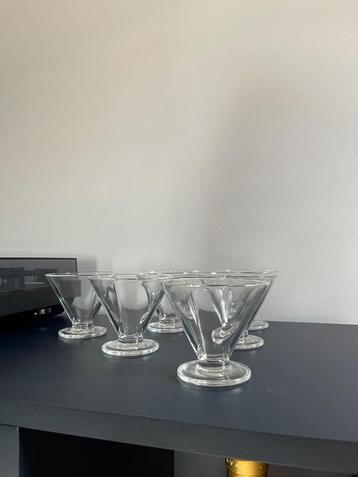 Vintage Italiaanse ijscoupes, Luigi Bormioli, gemarkeerde B beschikbaar voor biedingen