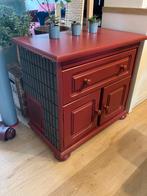 Tv kast voor kat, katten, dressoir. Rood, Huis en Inrichting, Kasten | Dressoirs, Ophalen, Zo goed als nieuw, 25 tot 50 cm