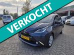 Toyota Aygo 1.0 VVT-i x-play|AIRCO|CAMERA|NAP|, Voorwielaandrijving, Gebruikt, Euro 6, Origineel Nederlands
