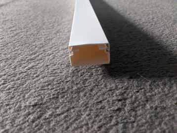 Hager witte kabelgoot 20 x 35 x 200 beschikbaar voor biedingen