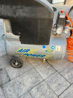 Kinzo compressor, Doe-het-zelf en Verbouw, Compressors, Ophalen, 6 tot 10 bar, Zo goed als nieuw, Minder dan 200 liter/min
