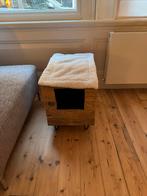 Houten kattenbak / kattenhuisje, Ophalen, Zo goed als nieuw