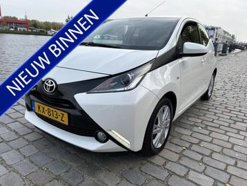 Toyota Aygo 1.0 VVT-i x-sport 5 deurs airco keurige auto beschikbaar voor biedingen