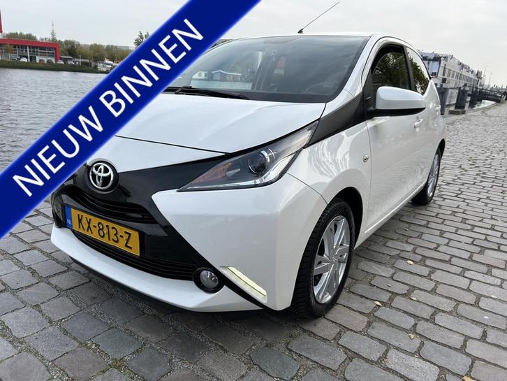 Toyota Aygo 1.0 VVT-i x-sport 5 deurs airco keurige auto, Auto's, Toyota, Bedrijf, Te koop, Aygo, ABS, Achteruitrijcamera, Airbags