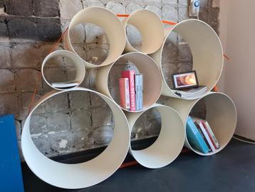 MUUTO OTO 100, Modulair design wandmeubel beschikbaar voor biedingen