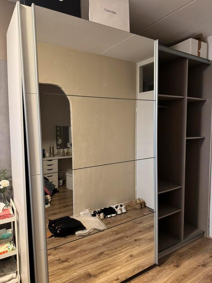 Gratis af te haoen, Huis en Inrichting, Kasten | Kledingkasten, Zo goed als nieuw, Minder dan 100 cm, 25 tot 50 cm, Ophalen of Verzenden