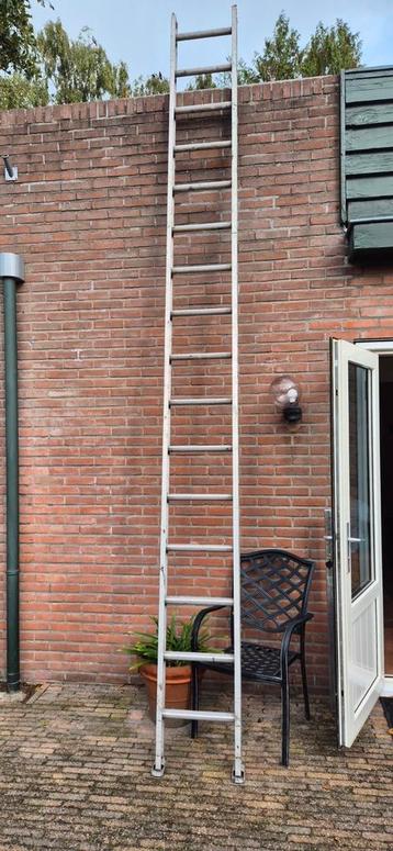 Aluminium ladder 4,45 meter – stevig & lichtgewicht beschikbaar voor biedingen