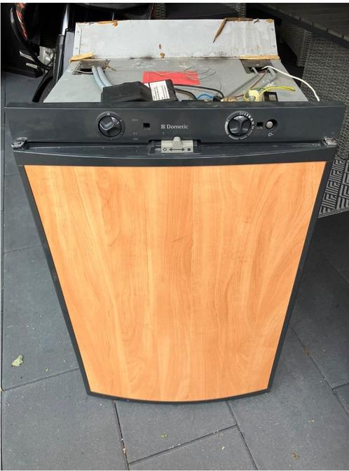 Caravan koelkast voor onderdelen Dometic fendt, Caravans en Kamperen, Caravan accessoires, Gebruikt, Ophalen