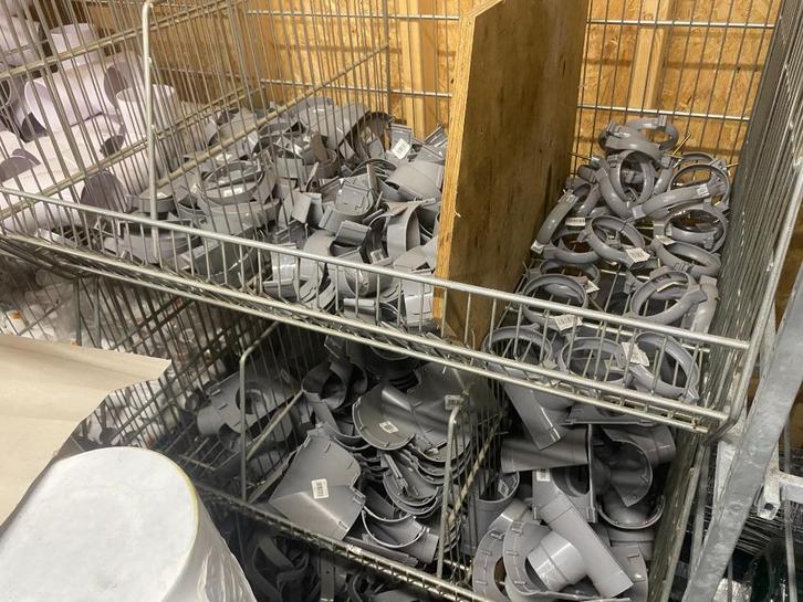 hulpstukken pvc mastgoot, goot benodigdheden, opruiming, Doe-het-zelf en Verbouw, Buizen en Afvoer, Nieuw, Dakgoot, Pvc, Ophalen