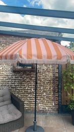 Parrasol met voet, Tuin en Terras, Parasols, Ophalen, Zo goed als nieuw