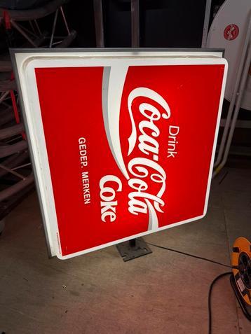 Coca cola lichtbak beschikbaar voor biedingen