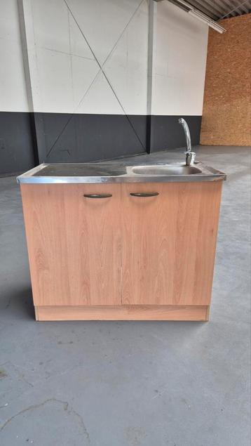 Pantry, keukenblok, mini aanrecht, compleet met mengkraan beschikbaar voor biedingen