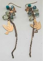 Oorbellen met duif en vlinder en kettinkjes., Ophalen, Zo goed als nieuw, Goud, Overige materialen