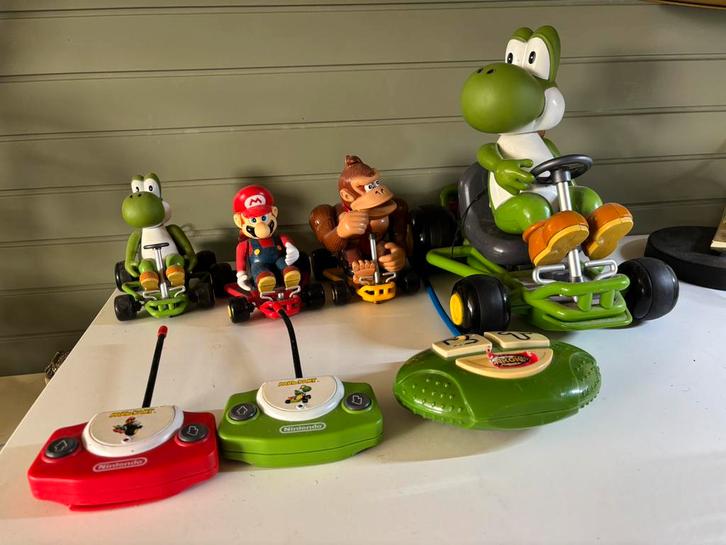 Mariokart 64 bestuurbare autos 4x, Spelcomputers en Games, Games | Overige, Zo goed als nieuw, Racen en Vliegen, 1 speler, Vanaf 3 jaar