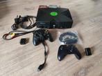 Xbox classic, Spelcomputers en Games, Spelcomputers | Xbox Original, Ophalen of Verzenden, Gebruikt, Met 2 controllers, Met games