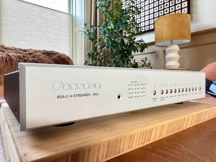 Bryston BDA3.14 Dac/Streamer (+hdmi board), Audio, Tv en Foto, Converters, Zo goed als nieuw, Ophalen of Verzenden