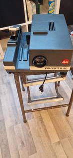 Leitz PradoVit R 150 Diaprojector - Vintage, Ophalen of Verzenden, Gebruikt, Met scherm