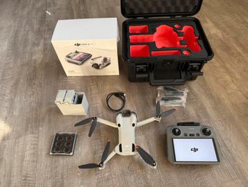 DJI Mini 4 Pro Fly More Combo + Koffer & Grijsfilters beschikbaar voor biedingen