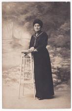 Fotokaart / Studiofoto van een Vrouw, Gebruikt, Verzenden, Foto, Voor 1940