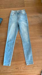 NA-KD spijkerbroek skinny 32- xxs - 170-176, Ophalen of Verzenden, Zo goed als nieuw, Blauw, W27 (confectie 34) of kleiner