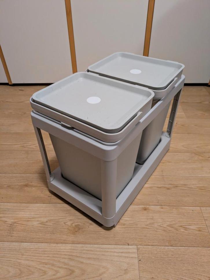 Ikea Hallbar Inbouw Prullenbak 20L, Huis en Inrichting, Woonaccessoires | Prullenbakken, Gebruikt, Kunststof, Minder dan 50 cm