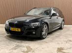 BMW 318i M Sport Aut. / Pano / Leder / Led / Trekhaak, Auto's, BMW, Automaat, Euro 6, USB, 1465 kg