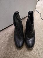Zwarte enkellaarsjes maat 38, Ophalen of Verzenden, Gedragen, Zwart
