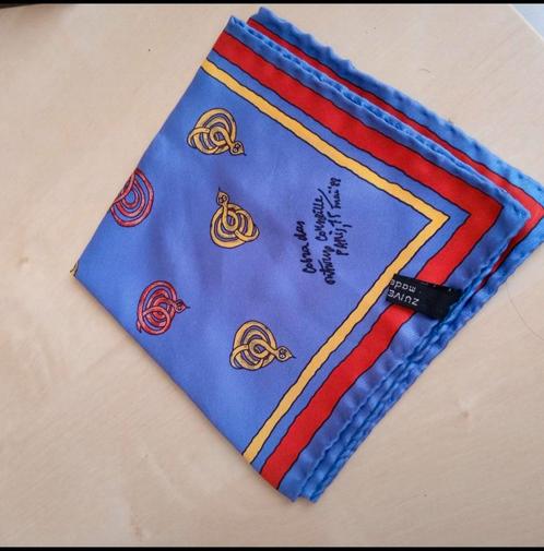 Vintage ZUIVE Zijden Pochet, Antiek en Kunst, Antiek | Kleden en Textiel, Ophalen of Verzenden