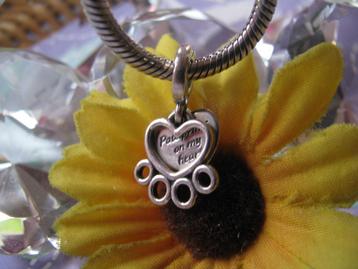 Pandora bedel 799360C00 = DANGLE 2 delig * paw prints *  beschikbaar voor biedingen