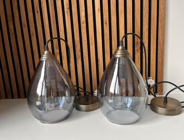Set hanglampen van glas beschikbaar voor biedingen