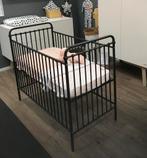 Kidsmill tinn ledikant + matras | zwart | 60 x 120 cm, Kinderen en Baby's, Ophalen, Zo goed als nieuw, Ledikant