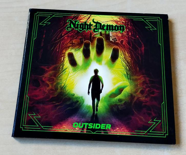 Night Demon - Outsider CD 2023, Cd's en Dvd's, Cd's | Hardrock en Metal, Zo goed als nieuw, Ophalen of Verzenden