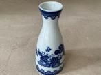 Blauw/wit sake flesje decor zotjes aan onderzijde gemerkt, Antiek en Kunst, Verzenden