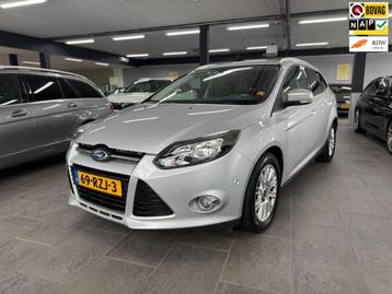 Ford Focus Wagon 1.6 EcoBoost Titanium navigatie clima cruis beschikbaar voor biedingen
